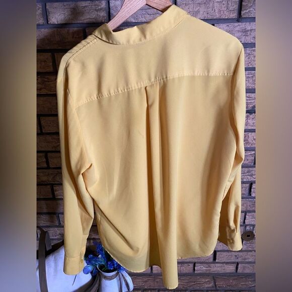 New with tags Apt 9 3/4th sleeve blouse - Picture 6 of 7